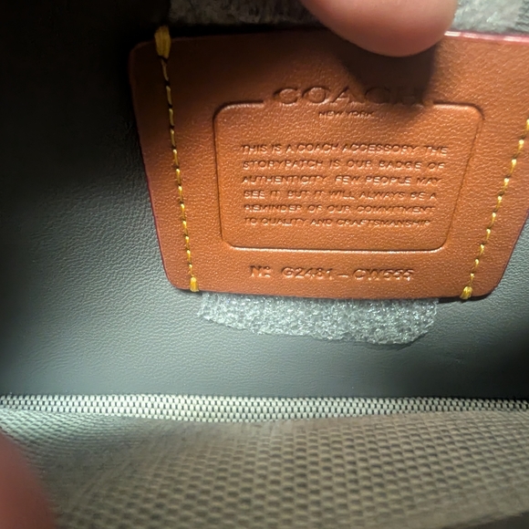 Coach Black Quilted Leather Bag - Picture 3 of 12